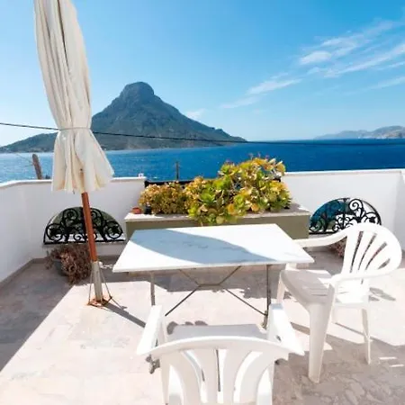 John Galouzis Hostel Myrties