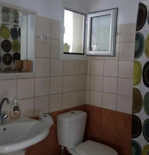 John Galouzis Hostel Myrties