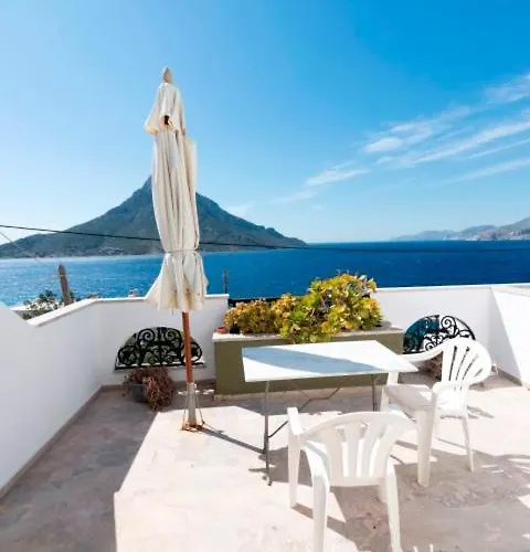 Hostel John Galouzis Myrties