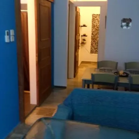 Hostel John Galouzis *