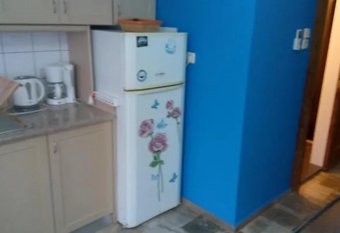 Hostel John Galouzis *