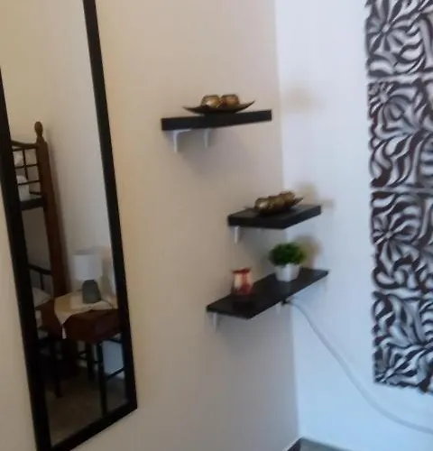 Hostel John Galouzis